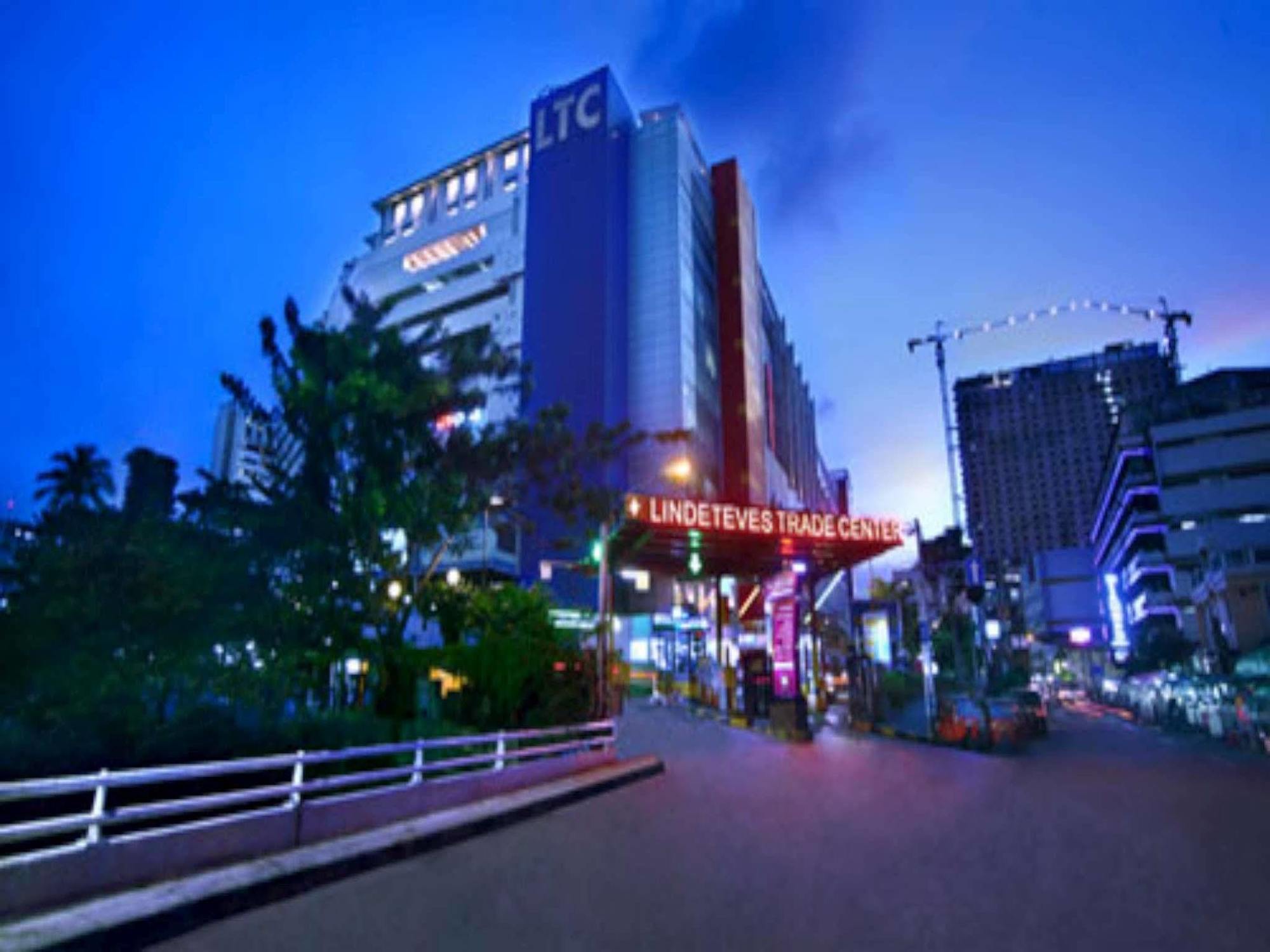 favehotel LTC Glodok Jakarta Exteriér fotografie